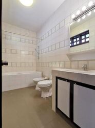 Chancery Lane (D11), Terrace #490906521